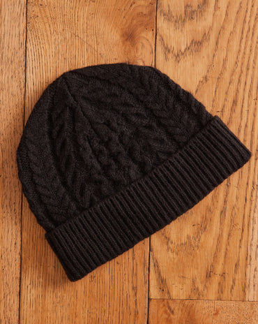 BONNET HOCHE EN MAILLE TORSADÉE
