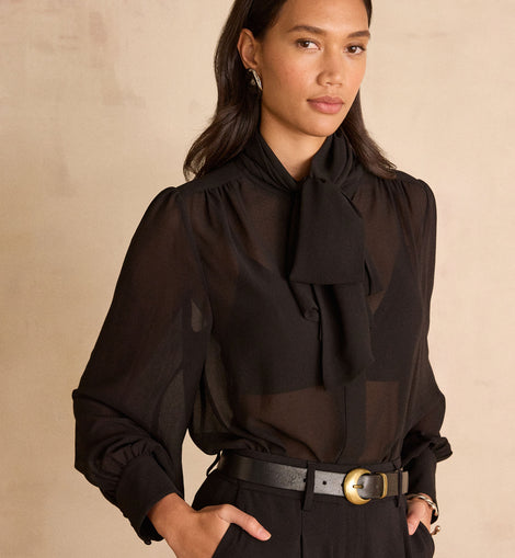 BLOUSE TRANSPARENTE À LAVALIÈRE SPIRIT