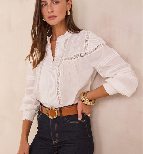 BLOUSE À BRODERIES FLORALES EN 100% COTON DEMMA